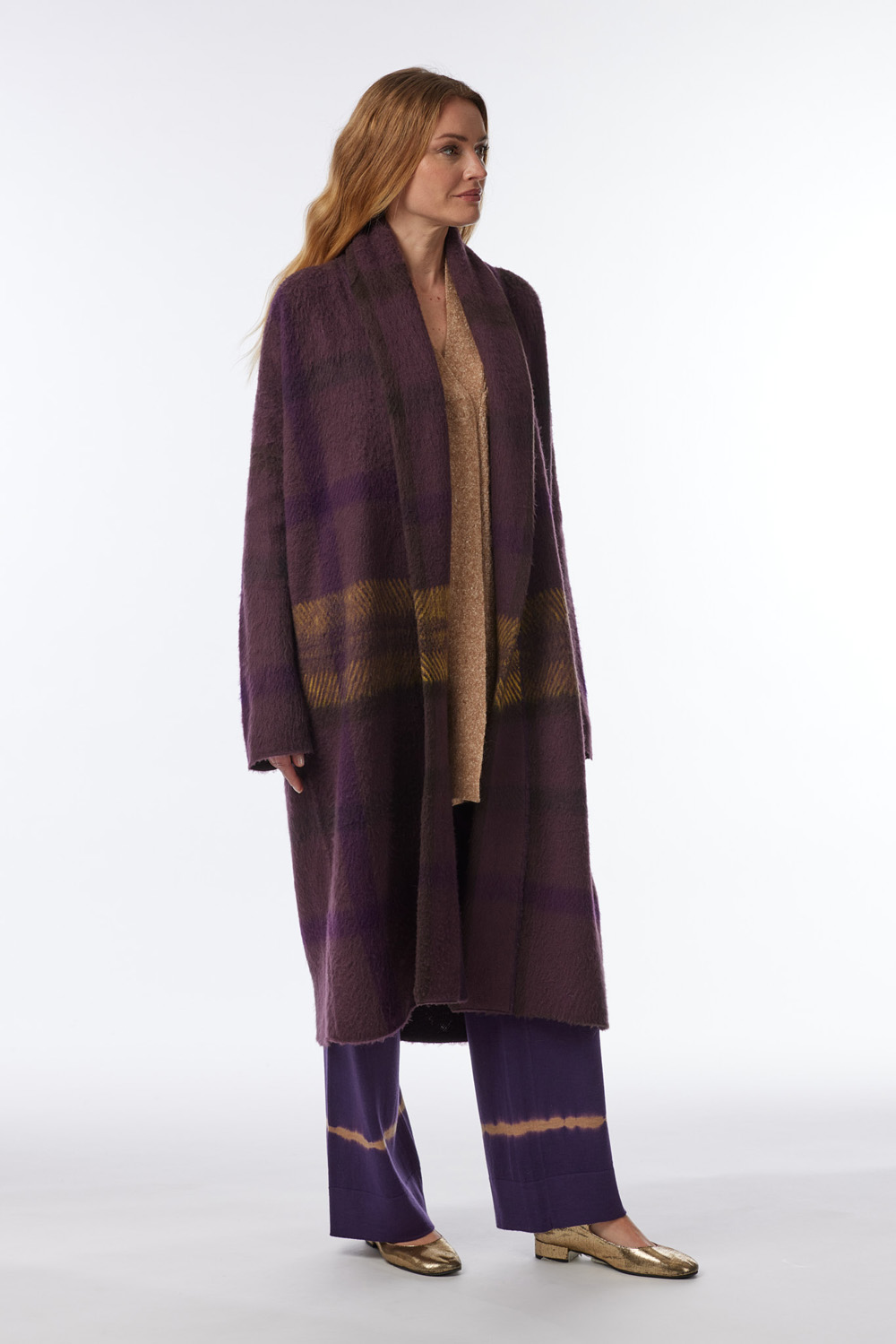 Fabric knit coat in Extrafine Merino, carding treatment