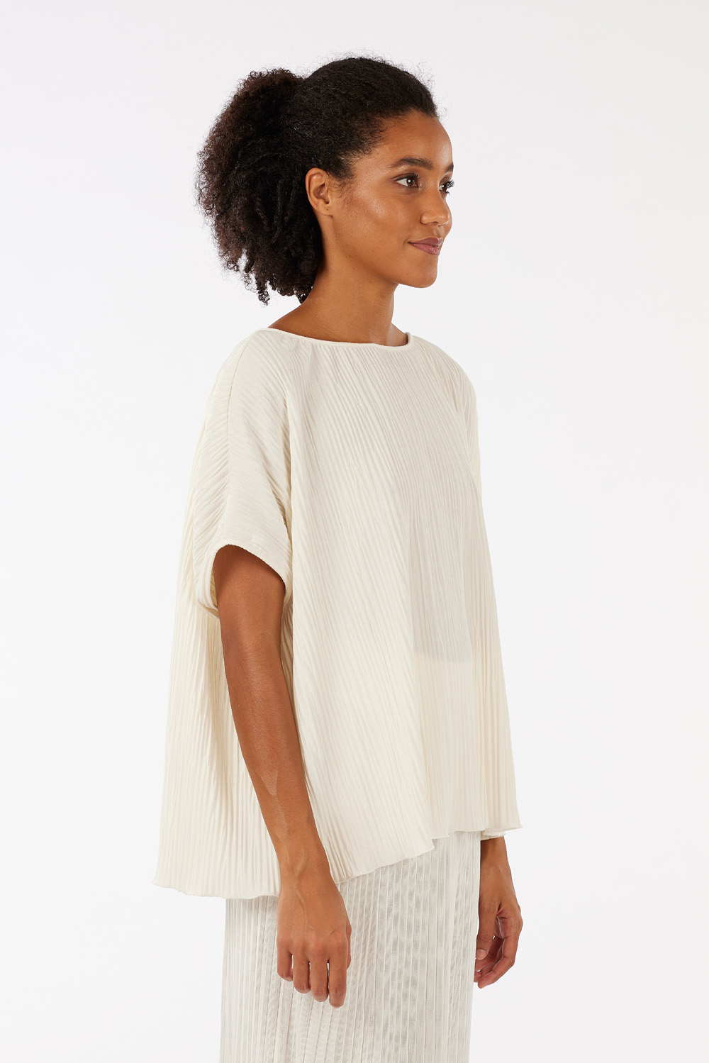 Oversized pleated viscose and polyester T-shirt