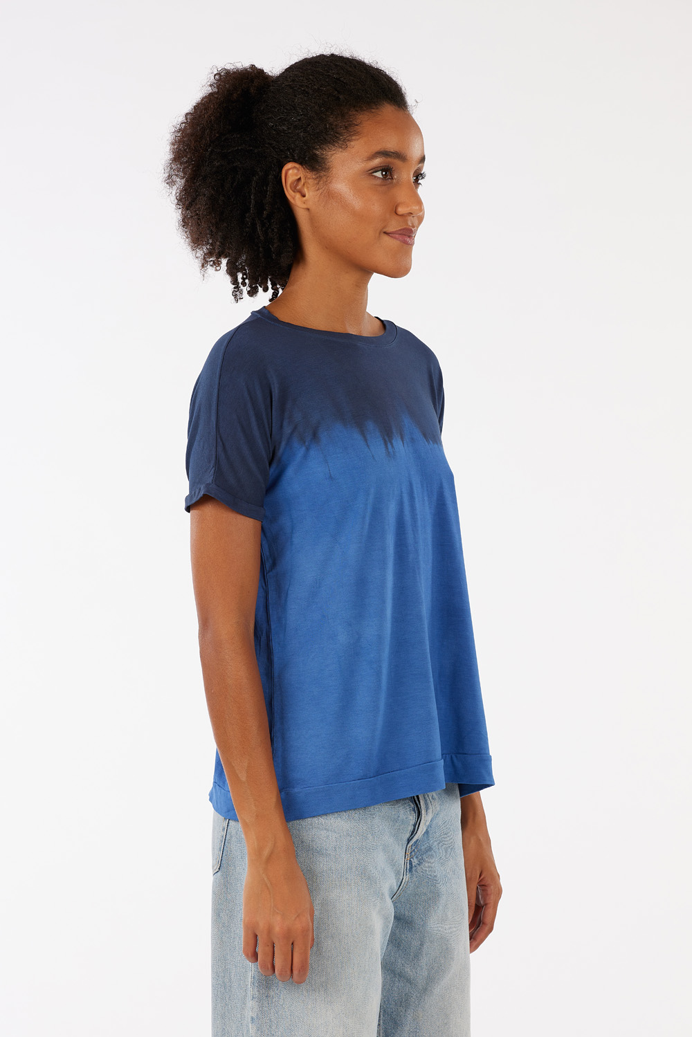 Boat neck T-shirt in microfibre jersey, garment-dye technique